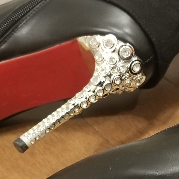 Beaded boots size 8.5 (CDN) - Picture 4 of 4